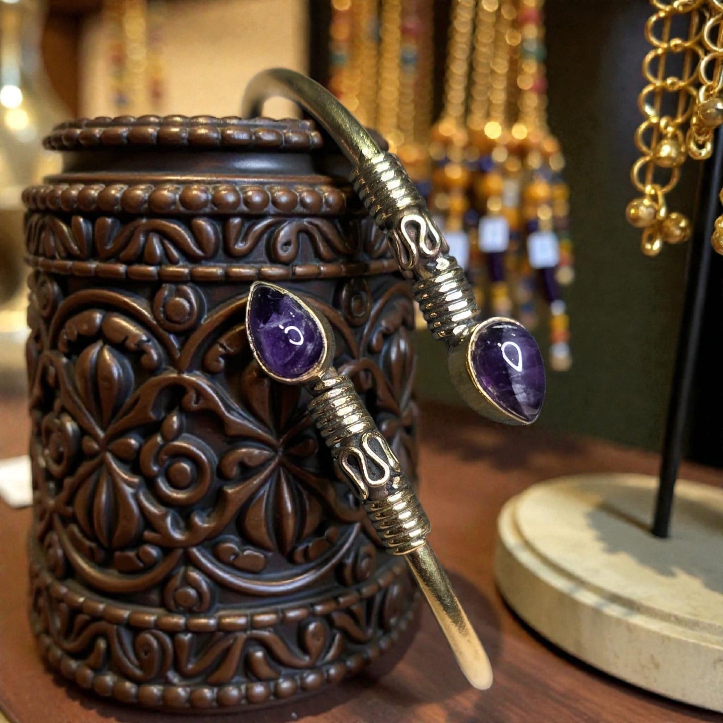 Brass bracelet with ametist