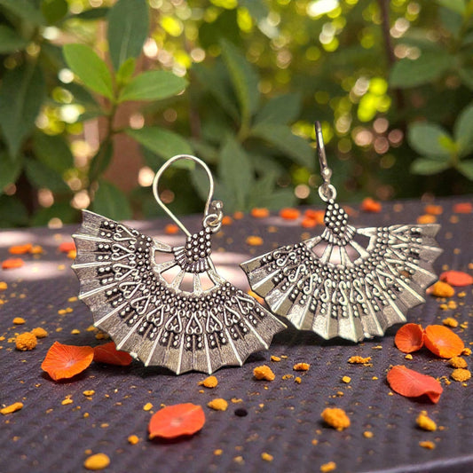 fan shaped earrings pendant